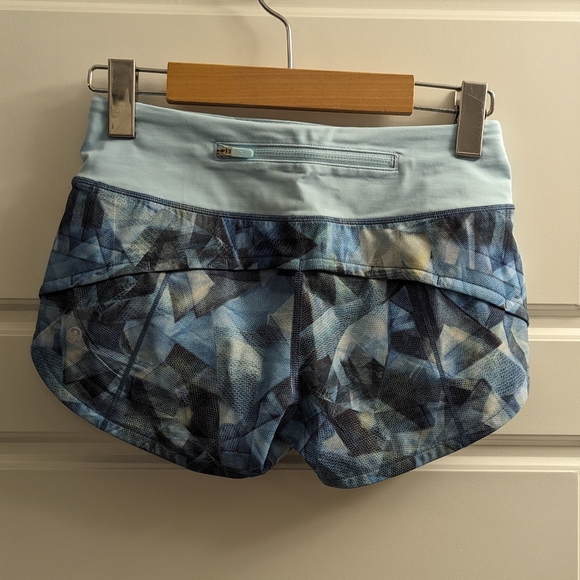 **SOLD** Lululemon Speed Up Short - Picture 5 of 10